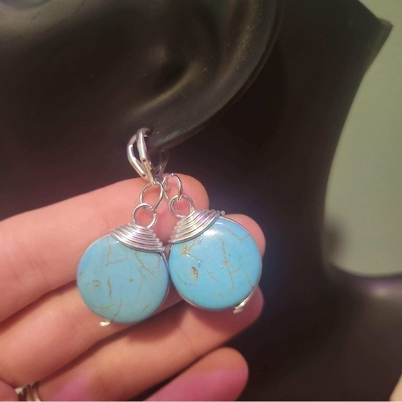 New Handmade Turquoise Wire Wrapped Silver Clasp Drop Earring’s Gift Box - Picture 1 of 3